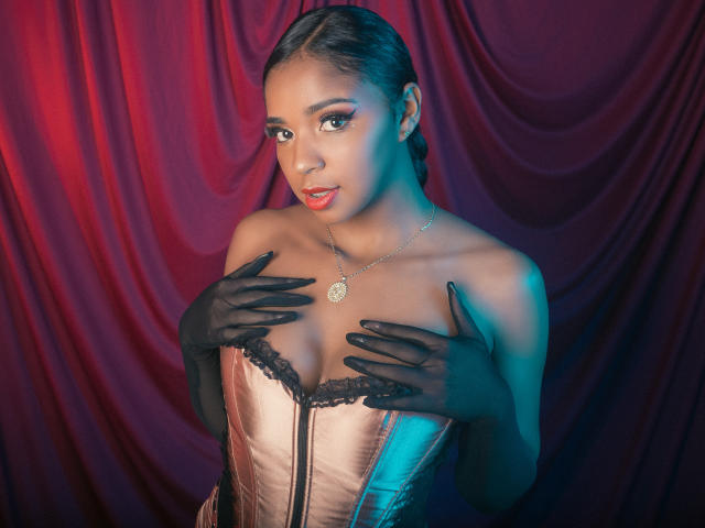 LisaMendez - ライブポルノ&amp;セックスカム - 13807428