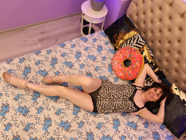 Carolinakiara - Live Sex Cam - 13822492