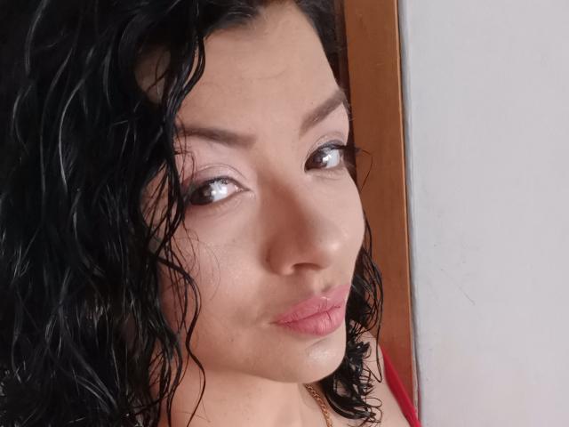 IsabellaLnd - Sexe cam en vivo - 13829472