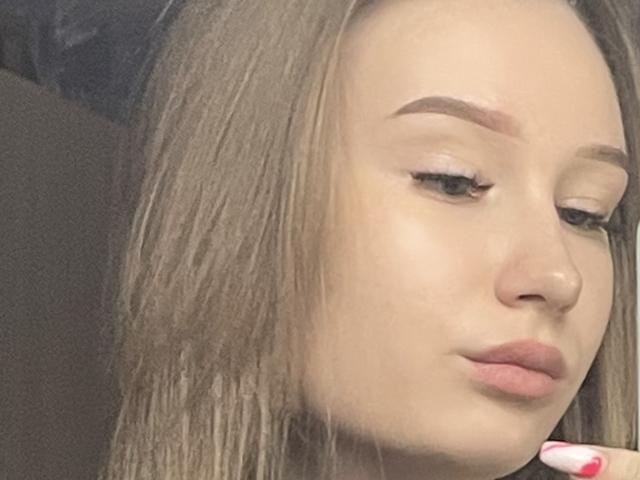 SandyAbigail - Live Sex Cam - 13830432