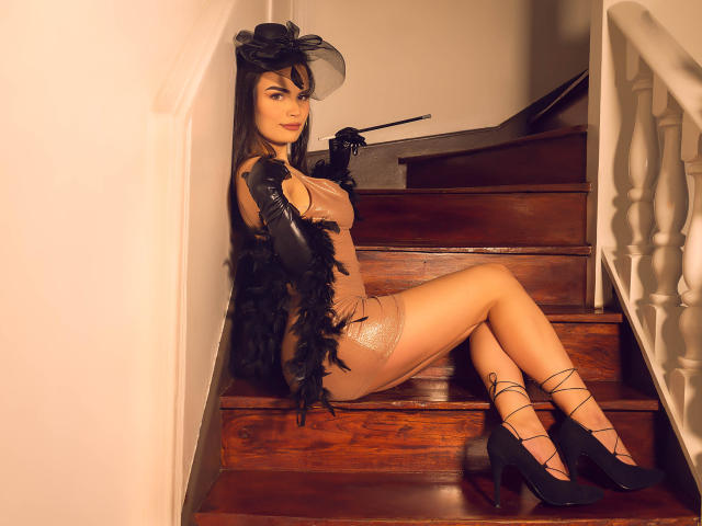 CharlotteBroown - Live sex cam - 13836480