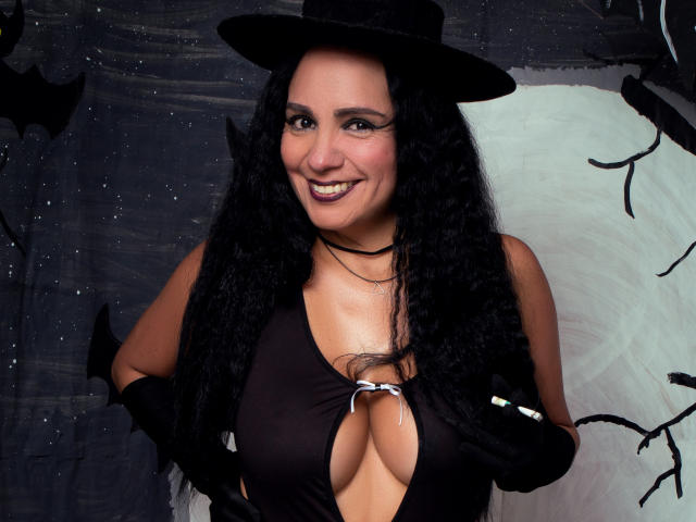 LailaCastillo - Live porn &amp; sex cam - 13838404