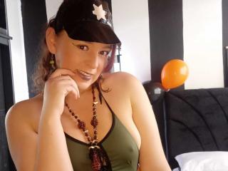 AmandaHolt - Live sex cam - 13866188