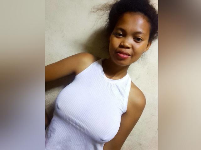 CocoChatSsexy - Live Sex Cam - 13884812