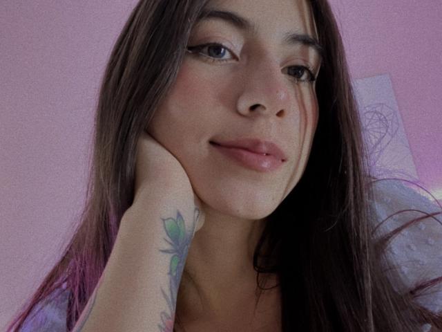 JuliaGarciax - Sexe cam en vivo - 13892692