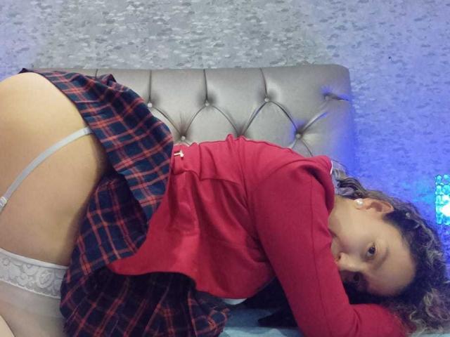 EroticSasha - сексуальная веб-камера в реальном времени - 13899484