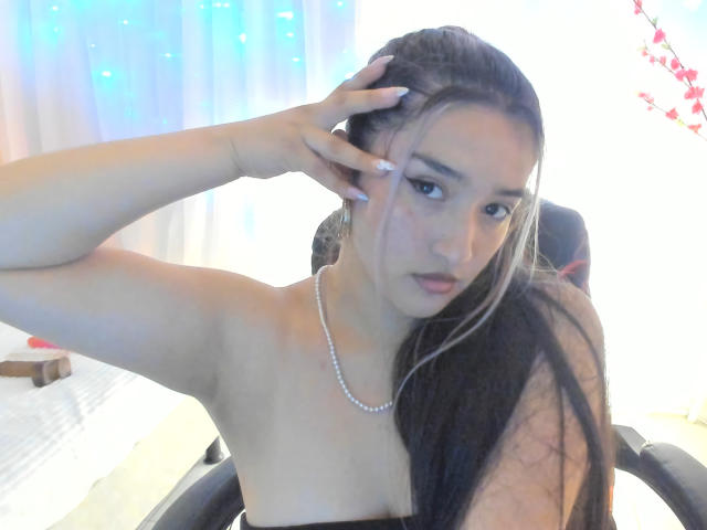 IsabellaJohnson - Live porn &amp; sex cam - 13906544