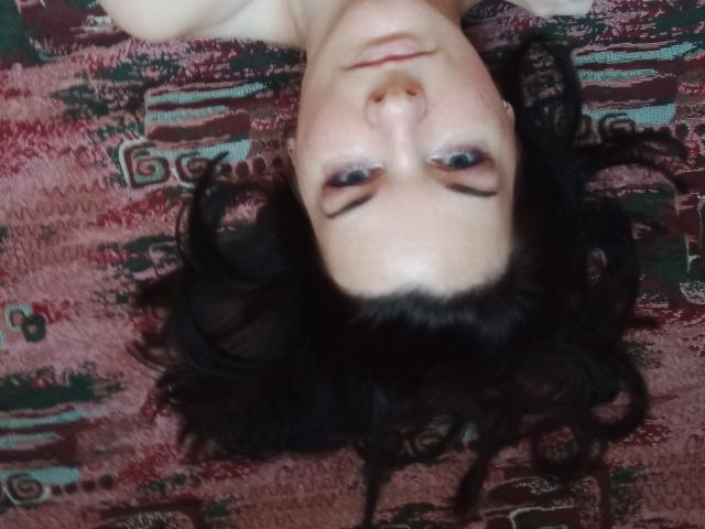 WingsNancey - Live sex cam - 13908188