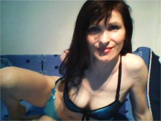 SensualSonia - Webcam live sex with a stacked Hot chicks 