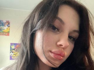 JuicyKhloe - Live Sex Cam - 13932760