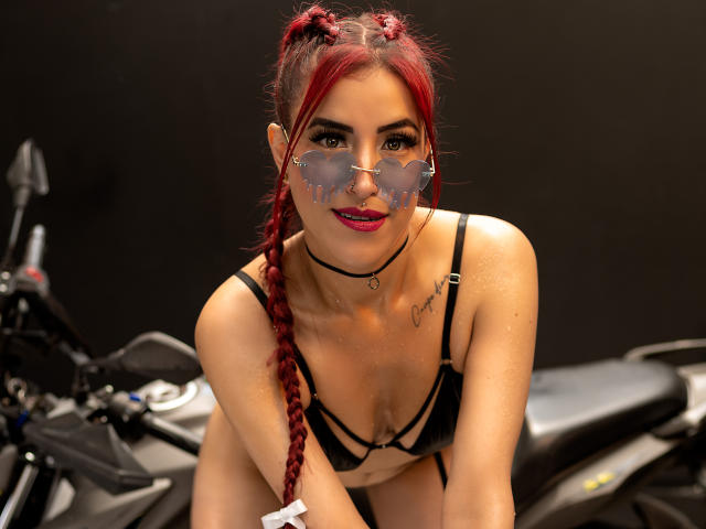 AlissaBrown - Live porno og sexkamera - 13965932