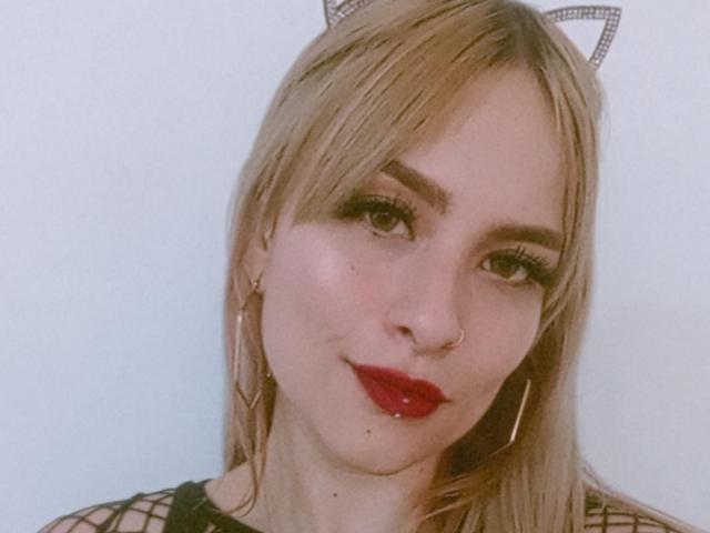 ValerieSage - Live porn &amp; sex cam - 13976720
