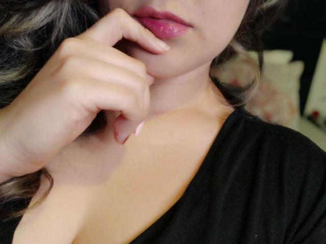 DanaDelRey - Live porn &amp; sex cam - 13996356