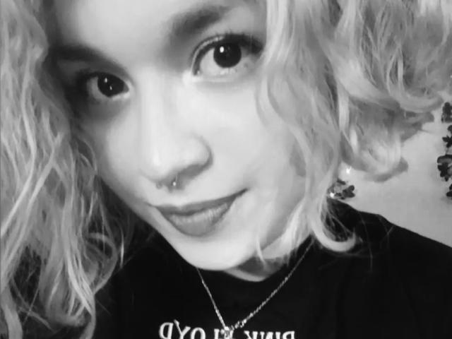 EmmaBello - Sexe cam en vivo - 14021600