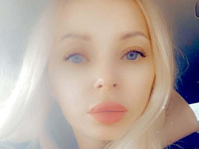 LilySkyFlowers - Live porn &amp; sex cam - 14026700
