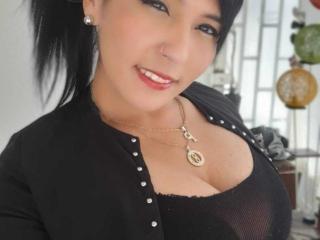 GiselleLacout - Live sexe cam - 14045084