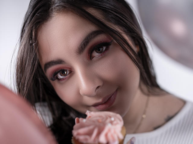 ValerySanders - Live Sex Cam - 14073252