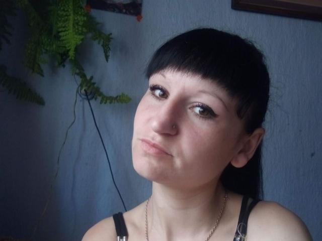 Kisia69 - Live Sex Cam - 14081076