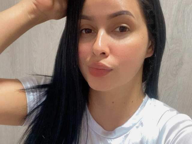 EmilyParkerr - Live Sex Cam - 14083744