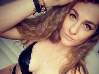 AdeleEmmie - Live sexe cam - 14086924