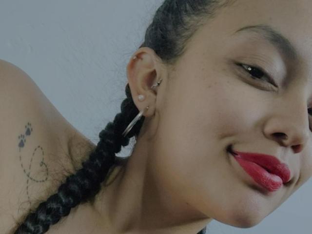 LuciBrown - Sexe cam en vivo - 14102860