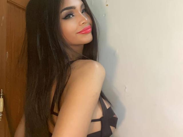 AdrianaQueenTS - Live Sex Cam - 14117608