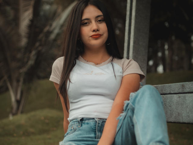 SophieI - Live sex cam - 14119788