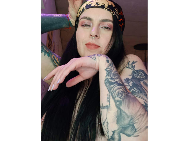 HelloEuphoria - Live Sex Cam - 14128376