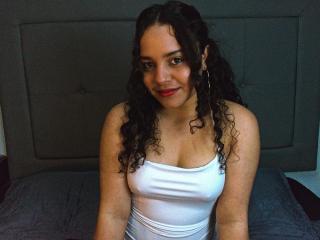 KendalJones - Sexe cam en vivo - 14132848