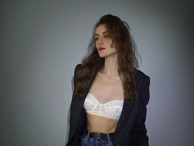 AlesyaDrons - Live Sex Cam - 14168952