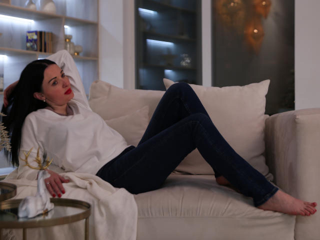 HottAlina - сексуальная веб-камера в реальном времени - 14185608