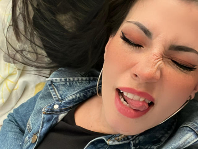 Liliysweet - сексуальная веб-камера в реальном времени - 14189184