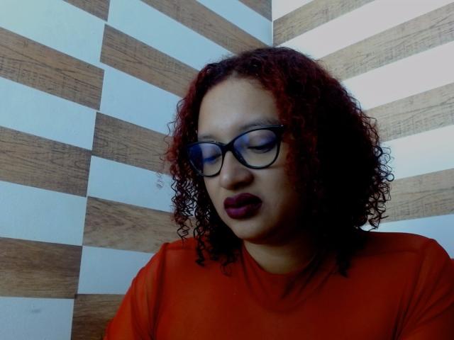 VioletaSwitch - Élő pornó és szexkamera - 14212850