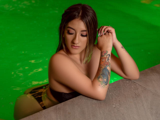 DaniellaSpinelly - Sexe cam en vivo - 14234970