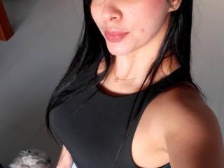 EmilyParkerr - Live sex cam - 14246350