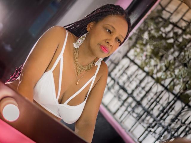 SharonDaviis - Live sex cam - 14276646