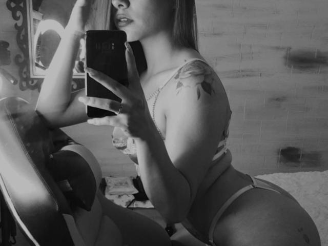 ValeryHarllow - Live sex cam - 14284086