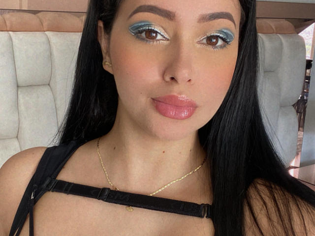 EmilyParkerr - сексуальная веб-камера в реальном времени - 14284506