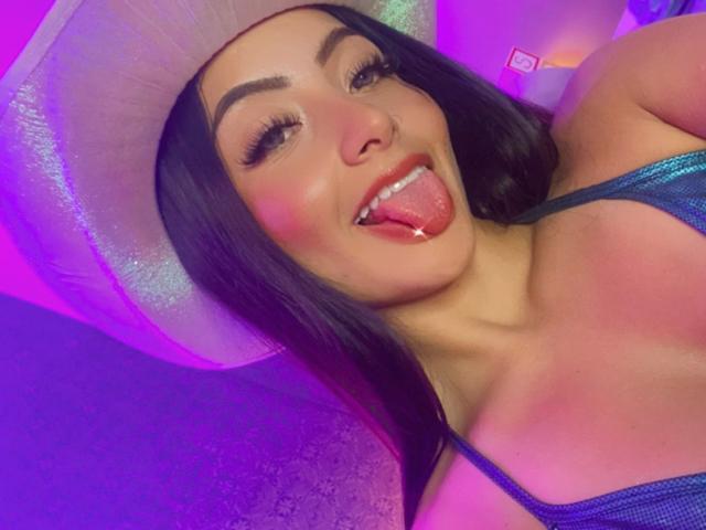 SkyRose - פורנו בשידור חי ומצלמת סקס - 14285014