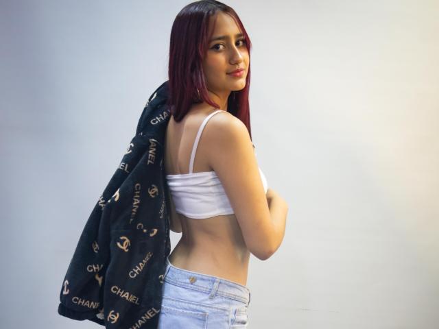 SophiaMiiller - Live Sex Cam - 14318798