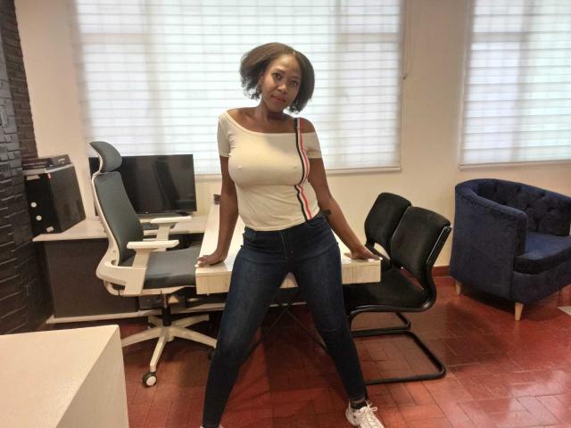 CorallHotty - Sexe cam en vivo - 14323314