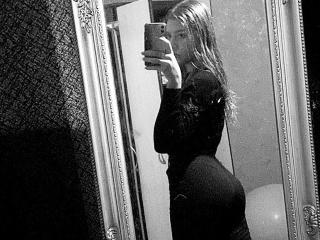 SweetVikki - Live sexe cam - 14327294