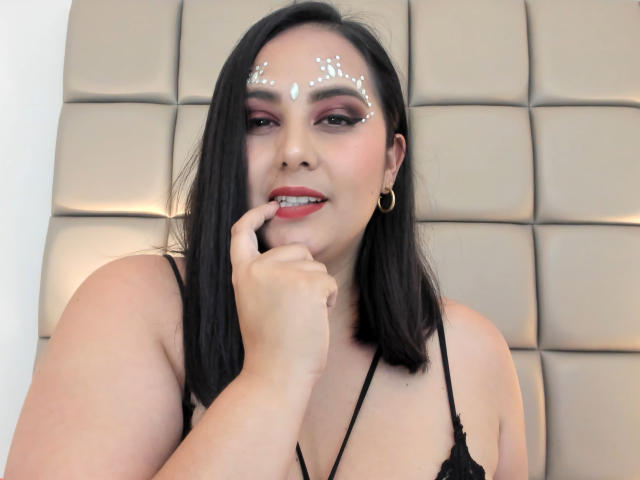 KendalReus - Live sex cam - 14336982