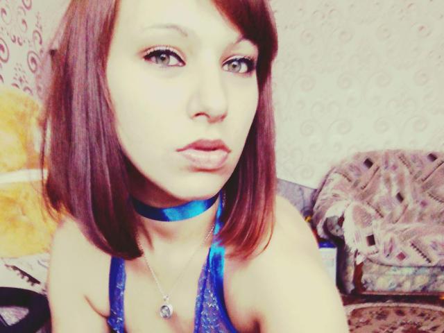 DanielaD - Live Sex Cam - 14356738