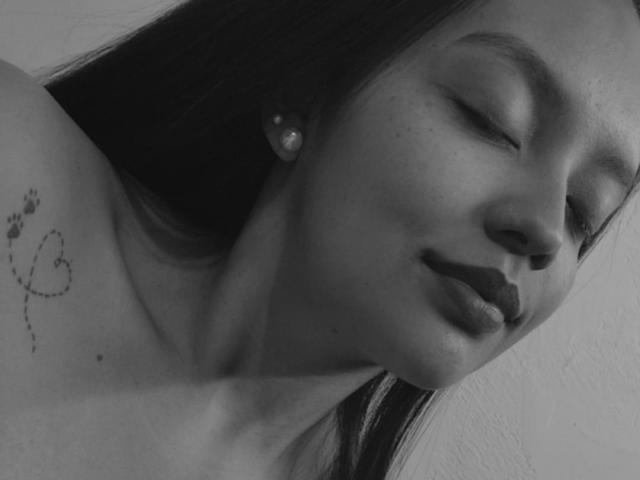 LuciBrown - Live sexe cam - 14378454