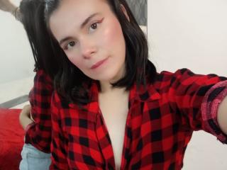 MaddyBarlow - Live Sex Cam - 14378774