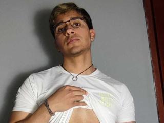 BigSilven - Live porn & sex cam - 14391178