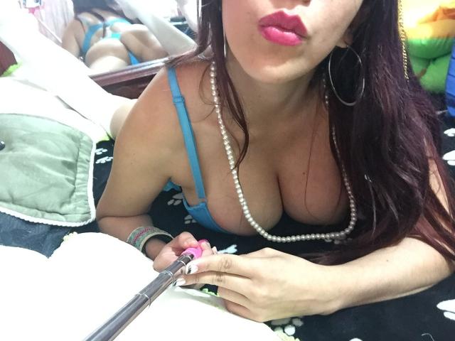 HotPamelaSex - Sexe cam en vivo - 14402342