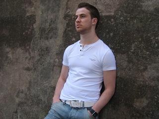 OneSexyGuy - Video chat nude with this amber hair Male couple 