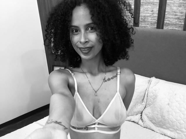VanesaRusi - Live Sex Cam - 14412974